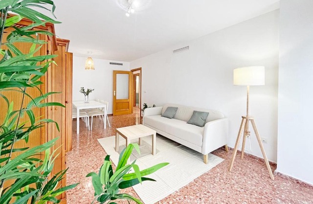 Global Properties, Apartamento de 3 dormitorios en Sagunto