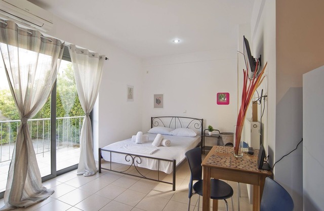 Glyfada Cozy Studio, WiFi, AC