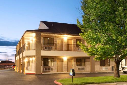 Go2 Inn & Suites By Relianse -Albuquerque