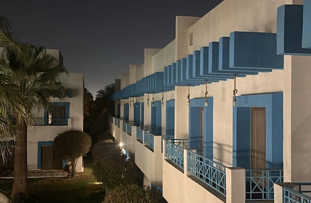 Golden Square Resort