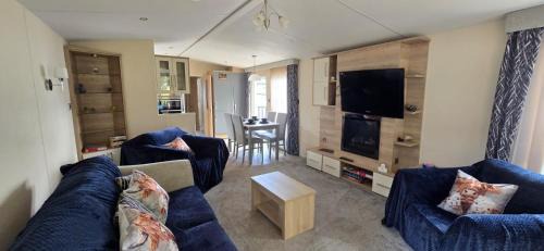 Golfing & Family Breaks in Luxury Lodge