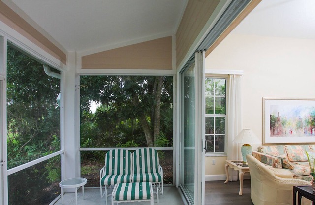 Golfing, Lakefront, University Park, Glorious Golfers