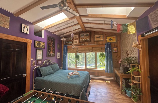 Good Vibes Studio in the Woods