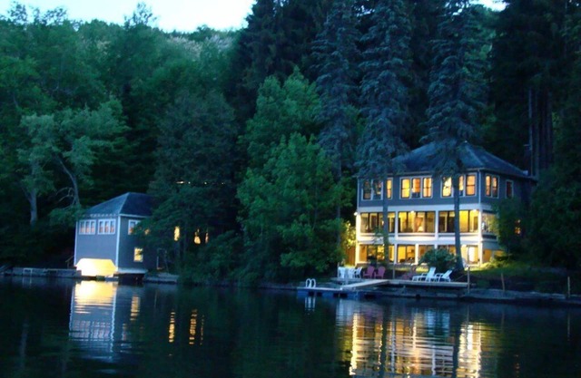 Goodyear Lodge - Main Lodge + Boathouse, close to all tournaments