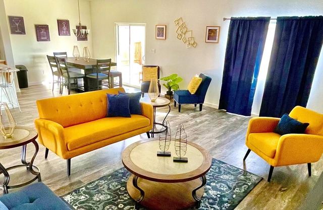 gorgeous 2021 home sleeps 11