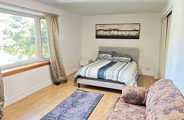 Gorgeous 3BR Home Modern & Fully New Updated