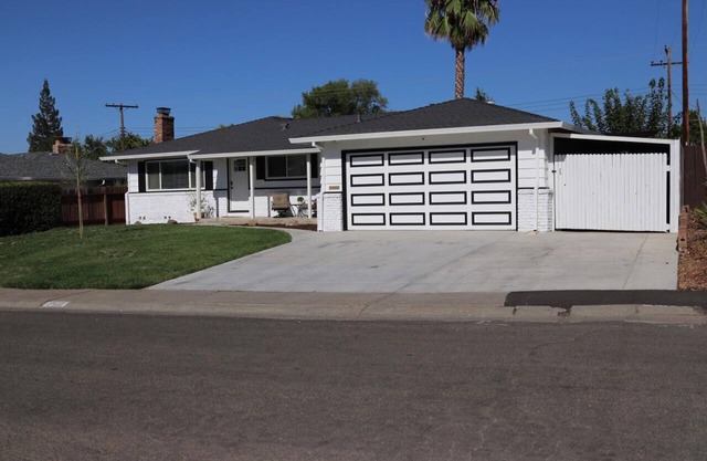 Gorgeous 3BR Spacious Home w/Pool near CA Capitol