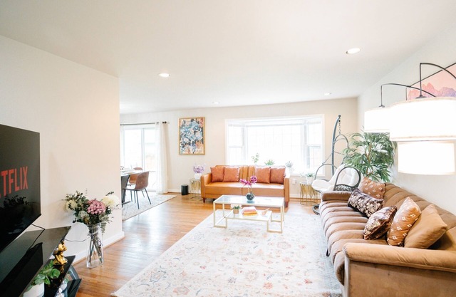 Gorgeous 7BR/3BA Family Home in Maryland!