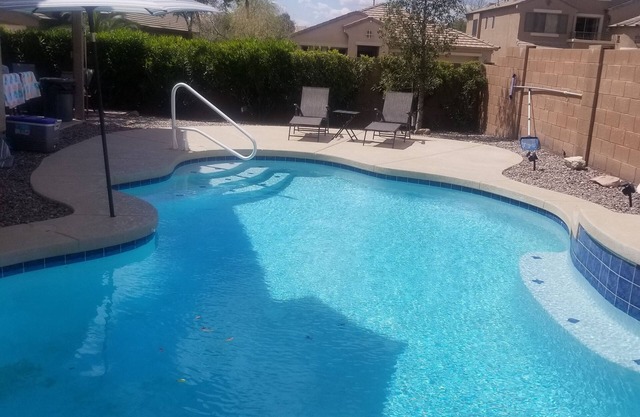 * GORGEOUS DESERT GETAWAY WITH HEATED POOL NEAR THE DUKE GOLF COURSE*