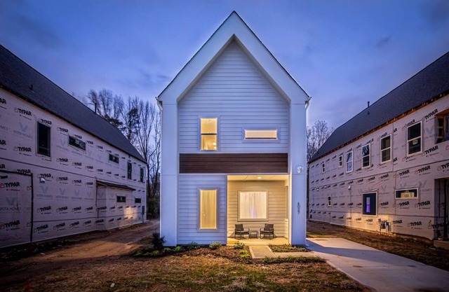 Gorgeous Glam House Across from Park! 3 Bedrooms!