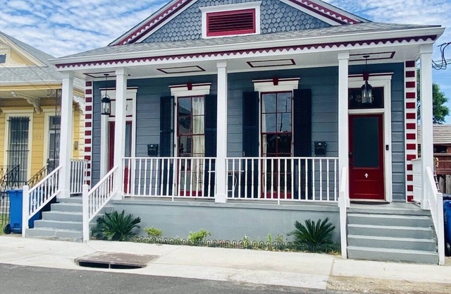 Gorgeous Historic House Near St Charles Avenue