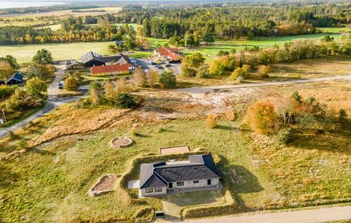 Gorgeous Home In Ålbæk With Wifi