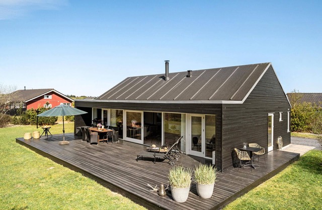 Gorgeous home in Brovst with sauna