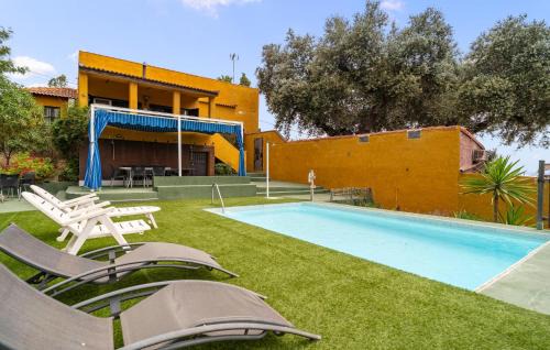 Gorgeous Home In Castillo De Las Guarda
