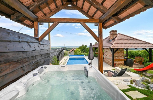 Gorgeous home in Kalnik with sauna