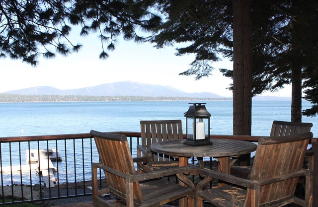 Gorgeous Lake Almanor West Lakefront Home, Stunning Views