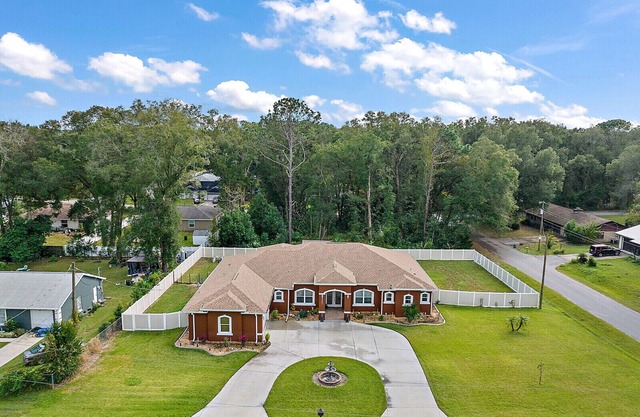 Gorgeous single family home - Pet friendly - Near the Villages