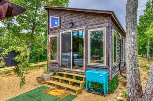 Gorgeous Tiny House with Indoor and Outdoor Lounging Space in Alabama