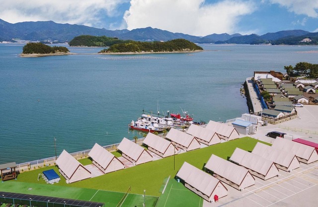 Goseong Bluebeach Pension&glamping