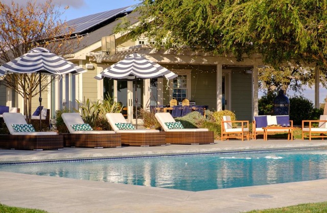 Granada by AvantStay - Secluded Estate w Vineyard Views Pool