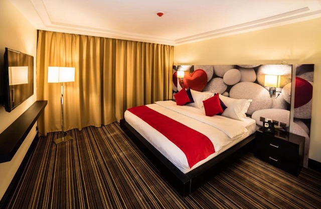 Grand Valley Hotel