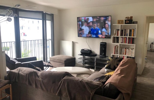 Grande Chambre(14m2) dans appartemnt neuf Nanterre,proche Paris .