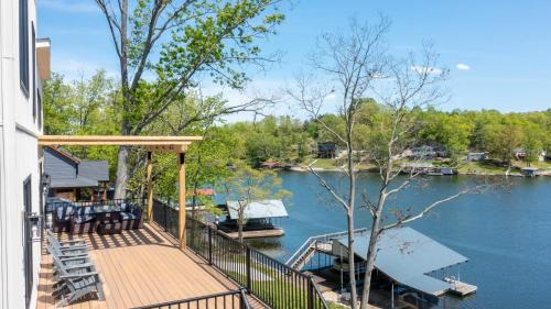 Grant's Point Lake House