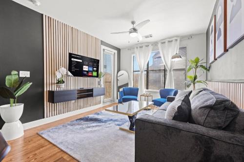 Great for kids Sleeps 10 Lux 2B The Star Toyota Legacy West