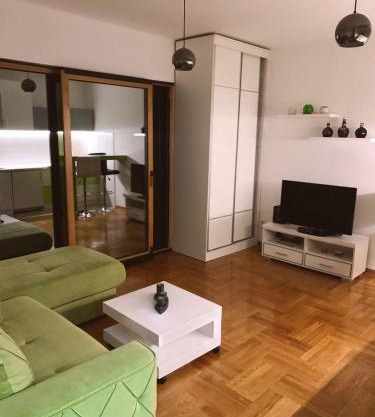 Green Apartment