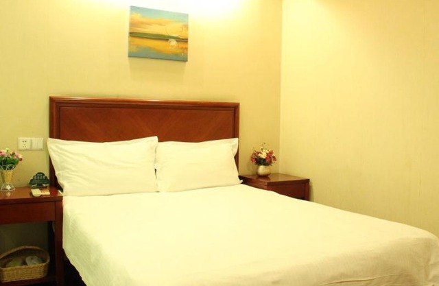 GreenTree Alliance JiangXi ShangRao YiYang County ZhiMin Aveune YingBin Avenue Hotel