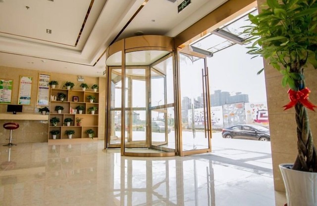 GreenTree Inn Nantong Tongzhou Zhangzhishan Town Deli Square Express Hotel