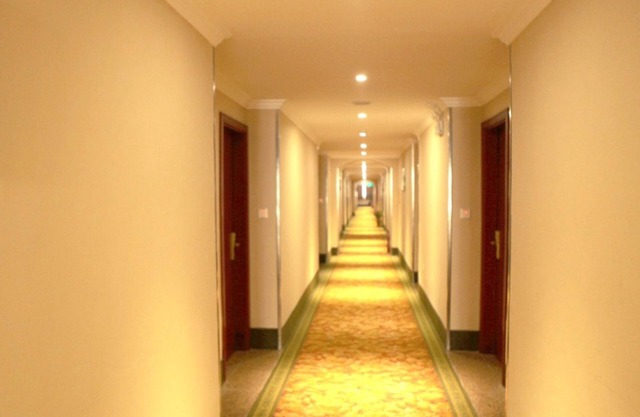 GreenTree Inn Zhenjiang Gaotie Wanda Square Express Hotel