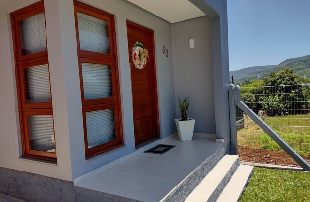 Greyhouse pool house close to Gramado and the Buddhist Temple