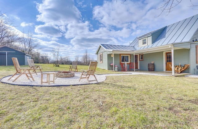 Grill & Fire Pit: New Market Getaway on 3-Acres!