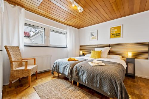 Großzügige Wohnung, 1 Min zum Hafen