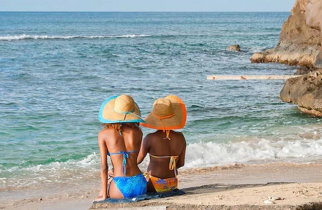 Grooms Beach Villa & Resort