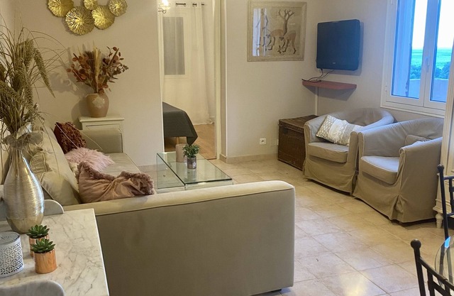 Ground floor of villa 5 mn from the sea by car on santa maria di lota