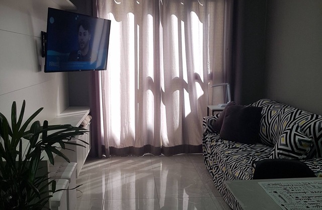 Ground floor apartment in Menino Deus with closed area