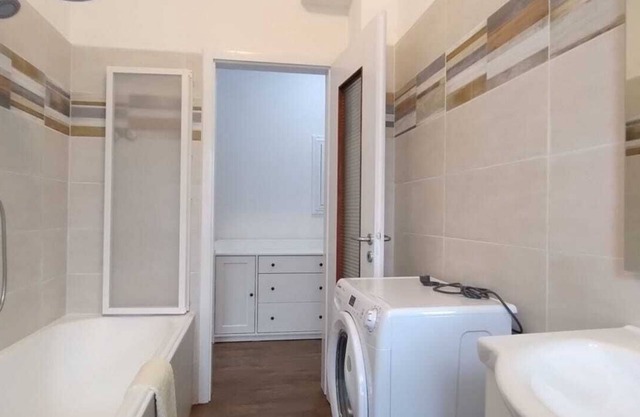 Ground floor apartment with garden and porch