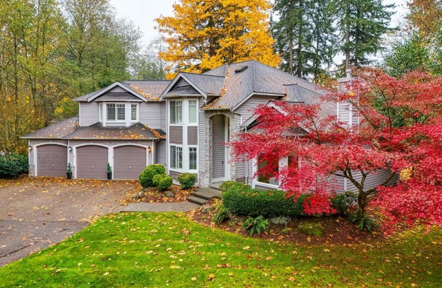 Group Getaway - Spacious Snohomish Home!