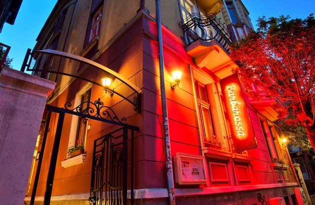 Guest House 32