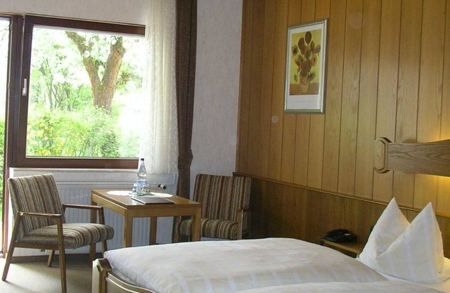 Guest Room 1 - Cafe Best Guest Room