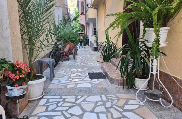 Guest Rooms Kostovi