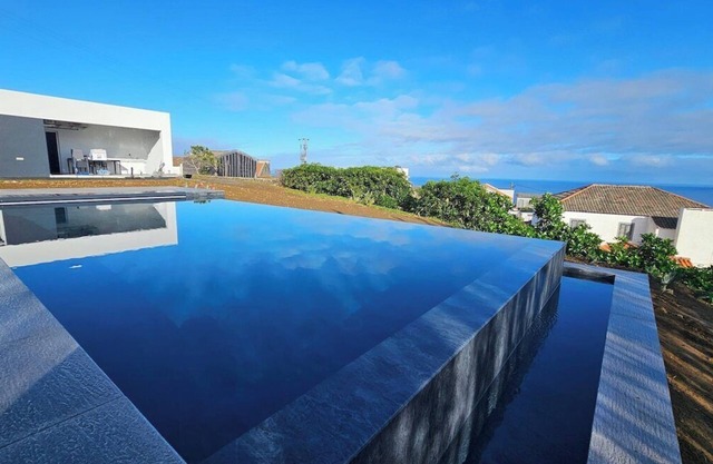 GuestReady - Seaview Villa with Private Pool