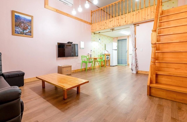 Gyeongju Gampo Four Seasons Pension