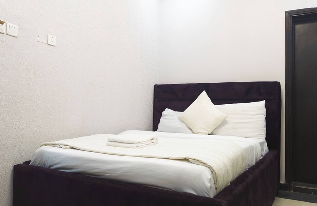 Gypsum hotel in charming Lagos with AC