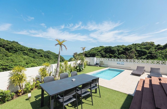 H terrace with private garden pool/Kunigami-gun Okinawa