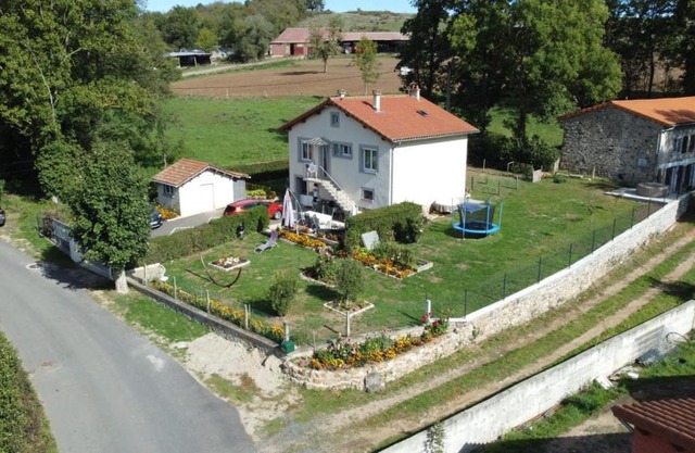 Halte à Veyrac