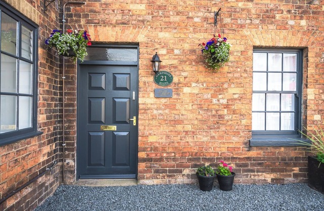 Hampshire Charming House