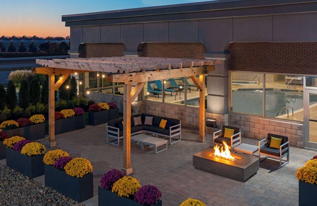 Hampton Inn & Suites Cleveland-Beachwood
